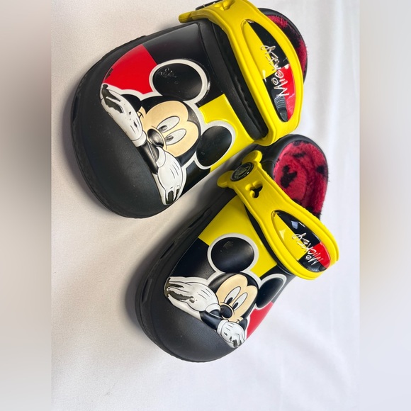 CROCS Disney Mickey Mouse black fur lined kids crocs SZ C 6/7 - Picture 2 of 10